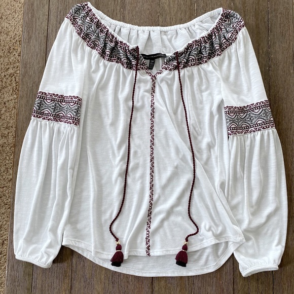 White House Black Market top - Picture 7 of 10